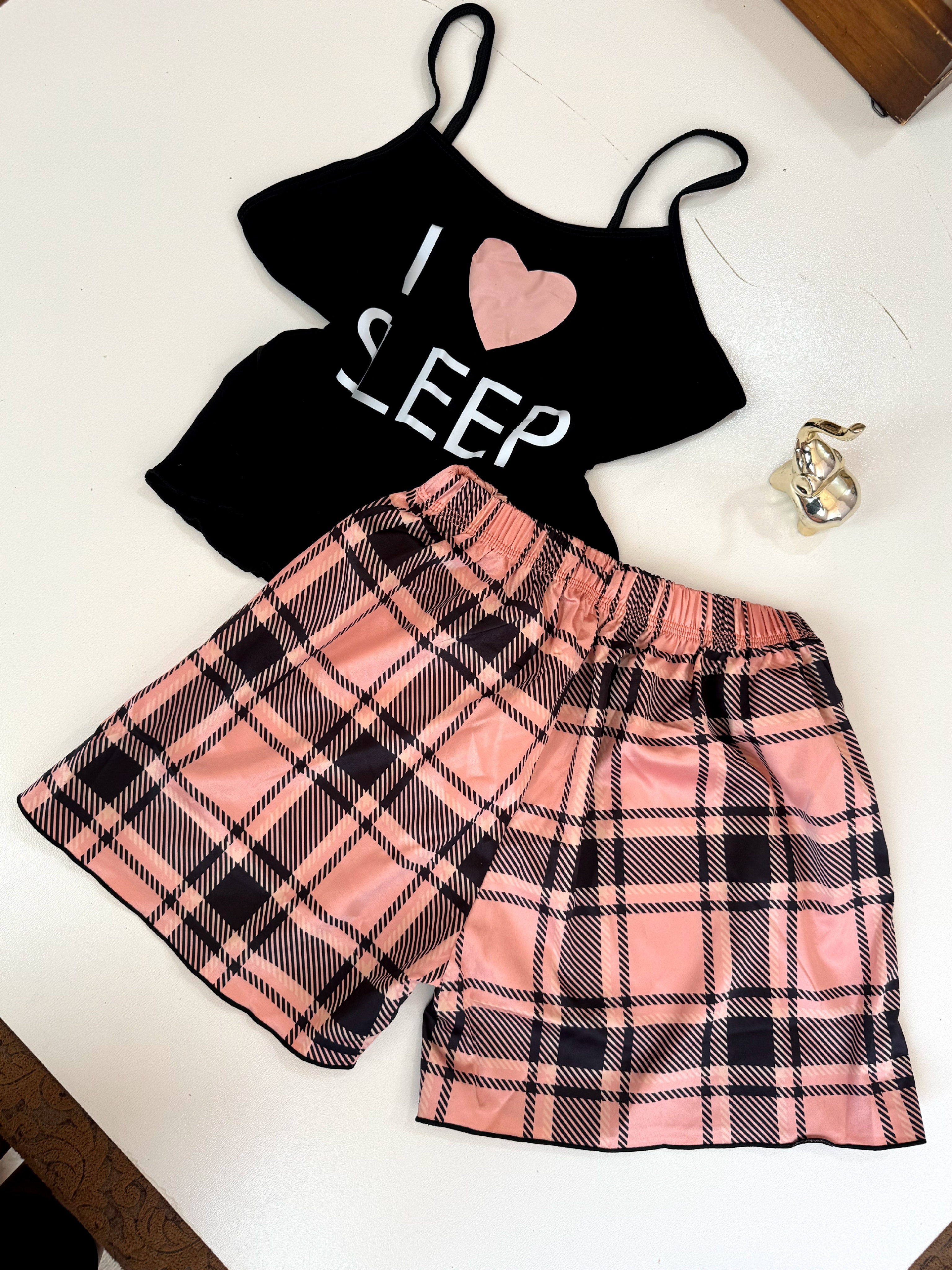 تاپ و شورتک مشکی و صورتی